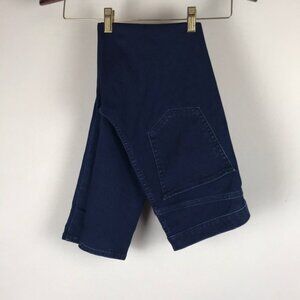 LEVI’S • Runaround Super Skinny